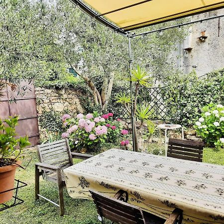 Casa Olivia Lacrema Finale Ligure Exterior photo